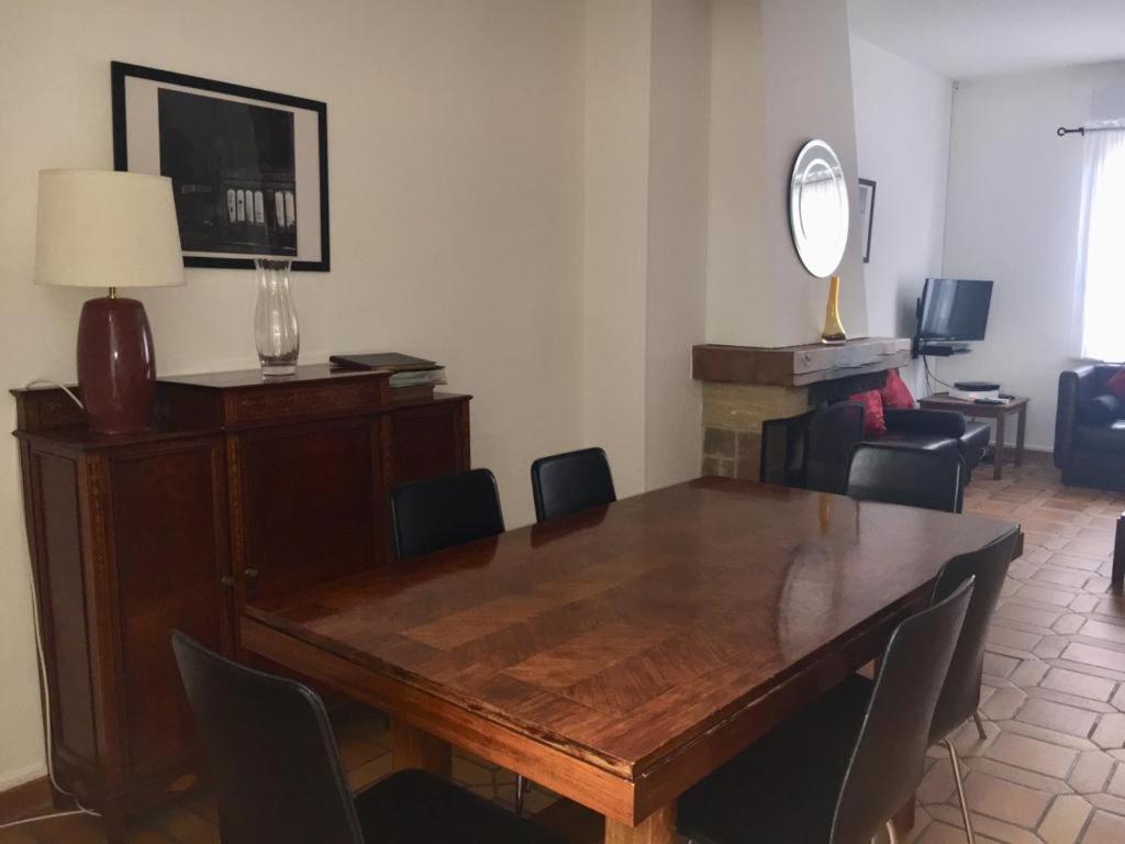 Spacious Quentoinise Town House Saint-Quentin  Eksteriør bilde